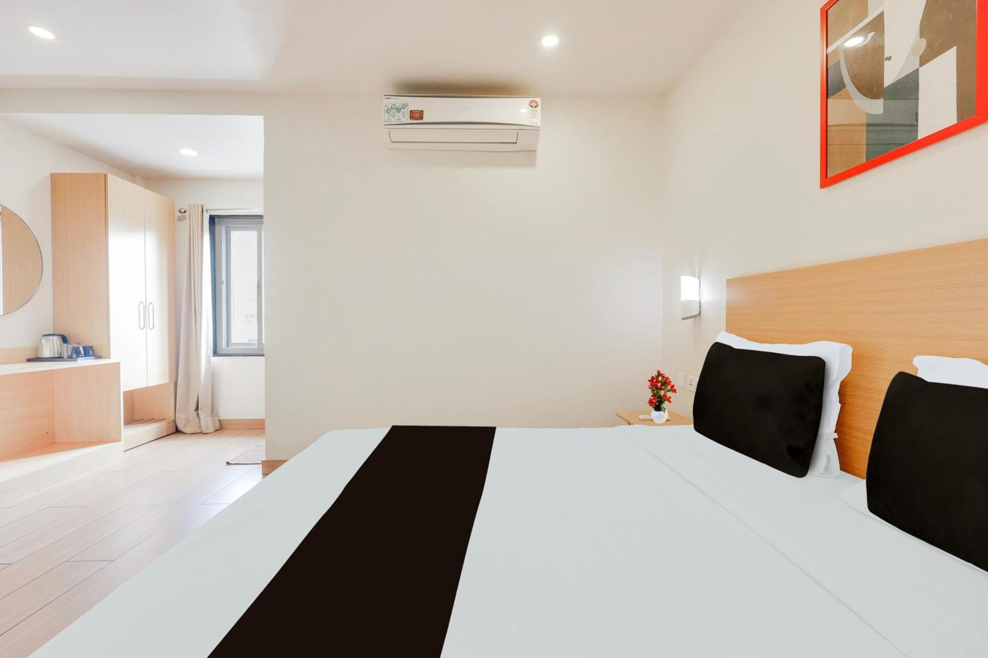 Super Townhouse Visakhapatnam Hotel Exterior foto